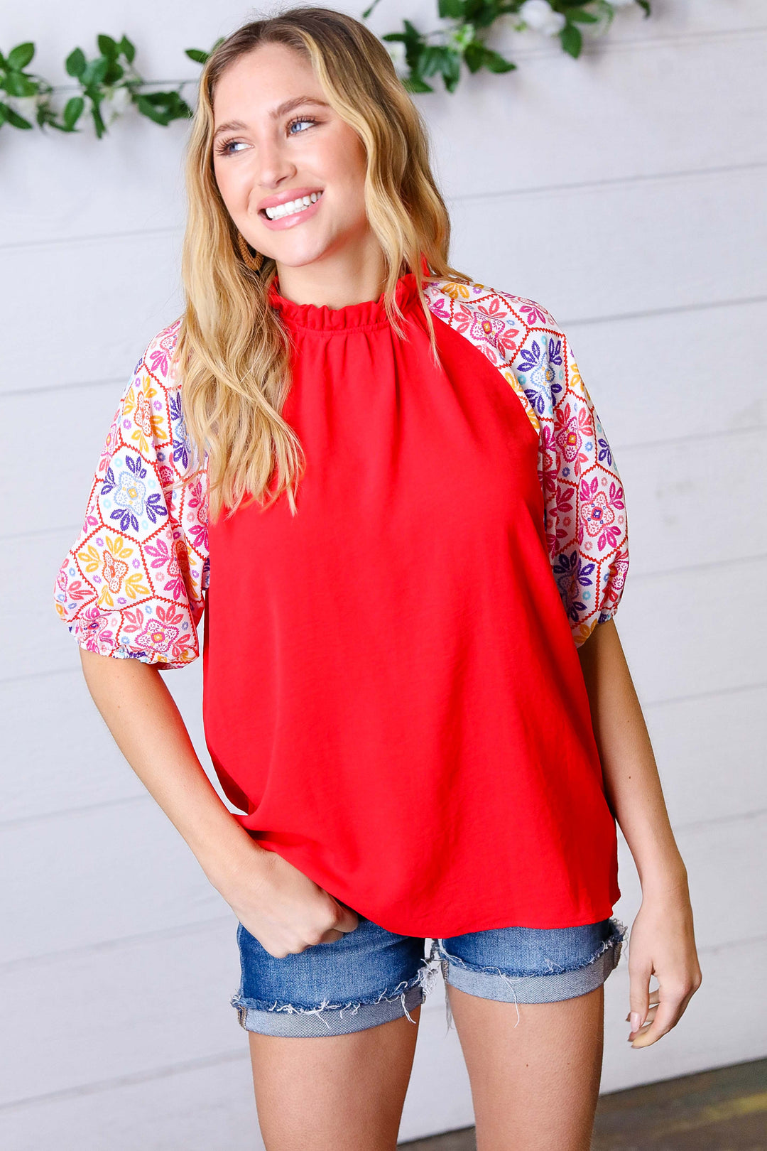 Walk in Boldness Floral Puff-Sleeve Top