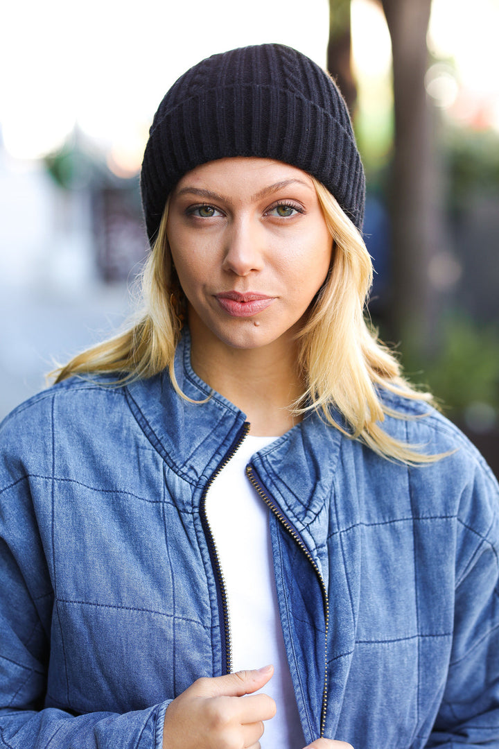 All About Classics - Cable-Knit Beanie - Black