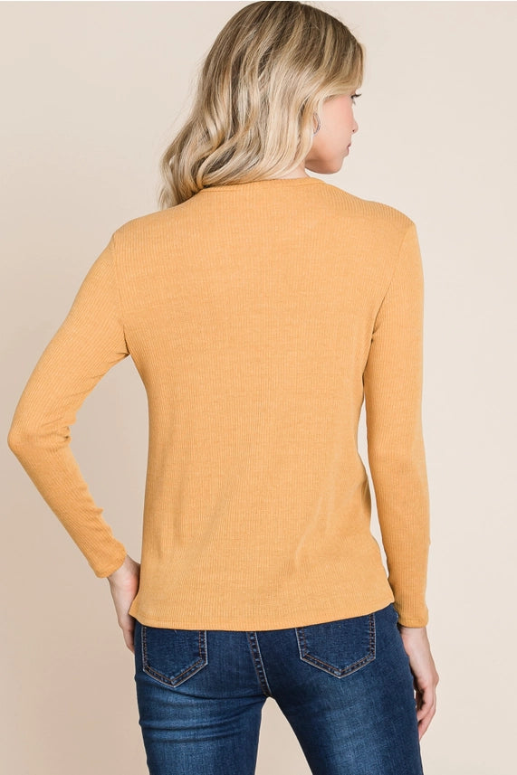 Hits The Spot - Ribbed Keyhole Top