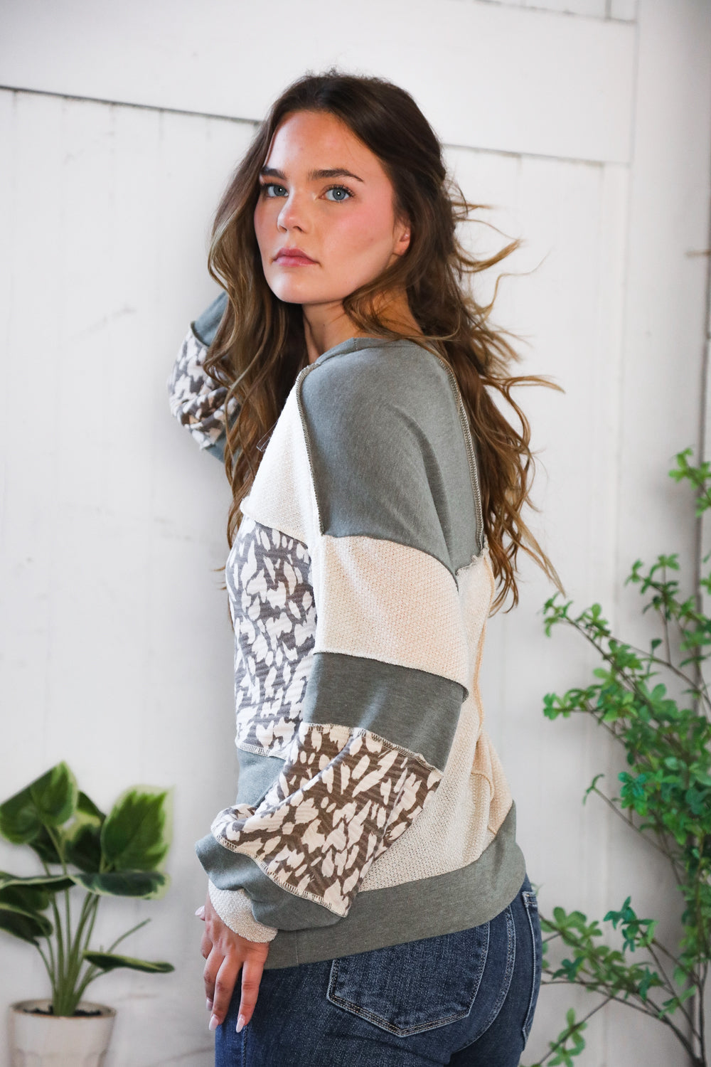 The Wanderer French Terry Pullover    Joy & Country