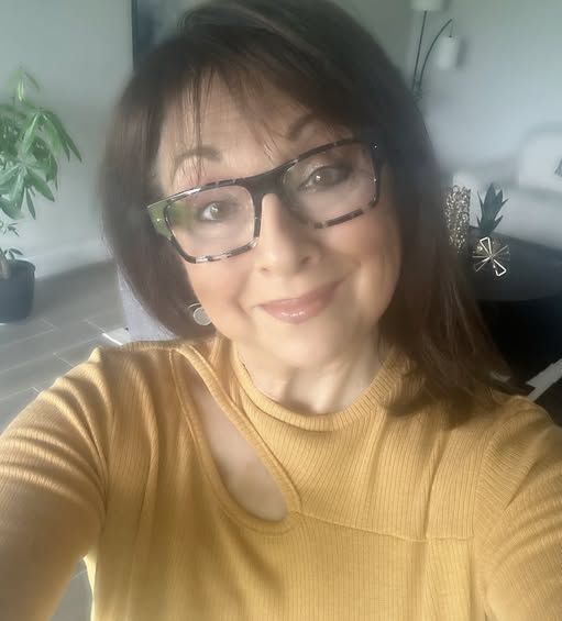 Hits The Spot - Ribbed Keyhole Top   Shirts & Tops Joy & Country