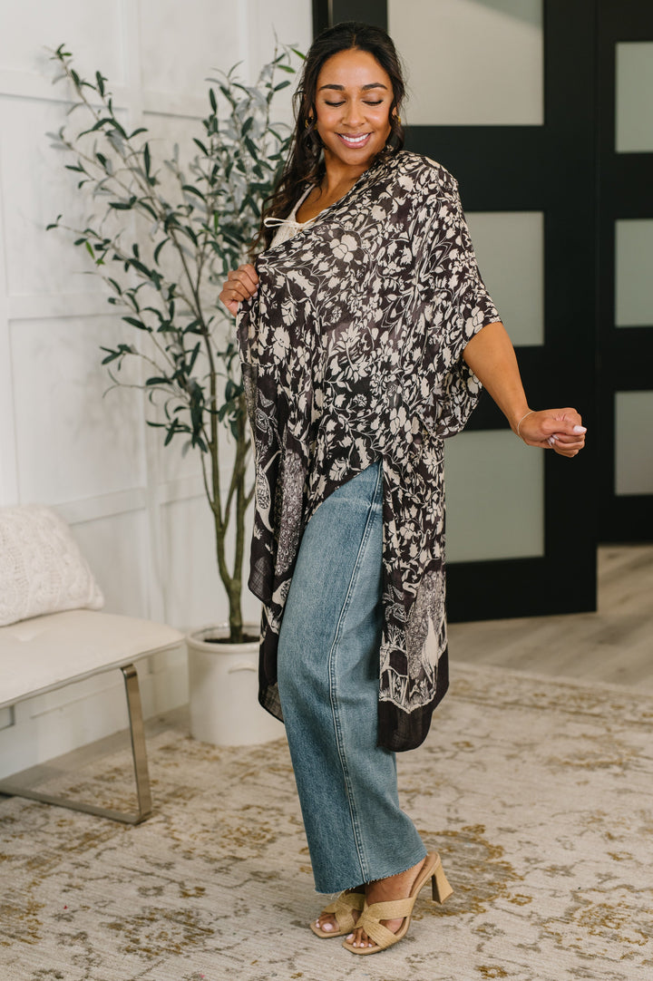 Bella Vida Open Front Floral Print Kimono   Womens Joy & Country