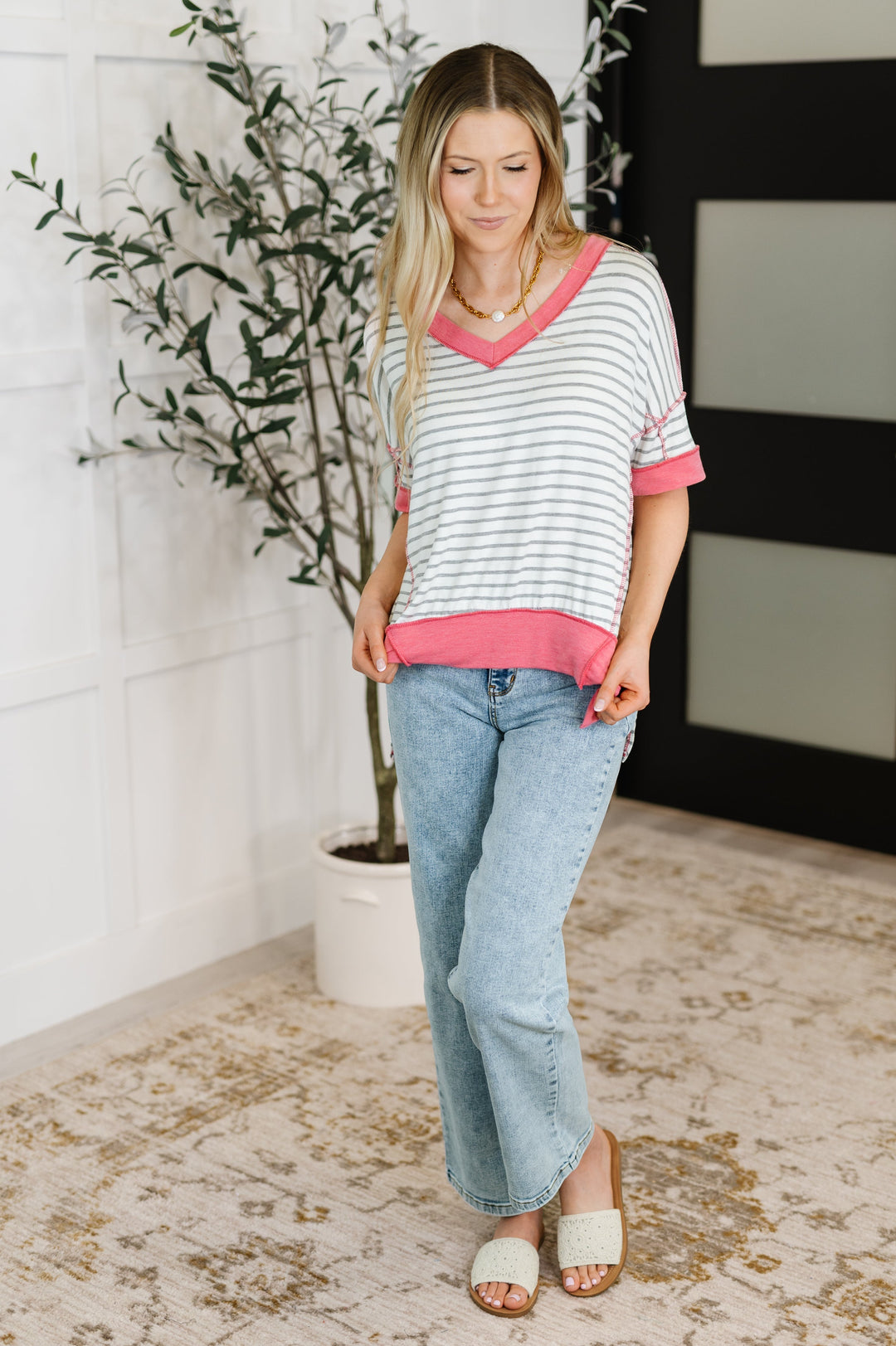 Dressed to Chill V-Neck Top in Heather/Grey/Ivory/Pink   Womens Joy & Country