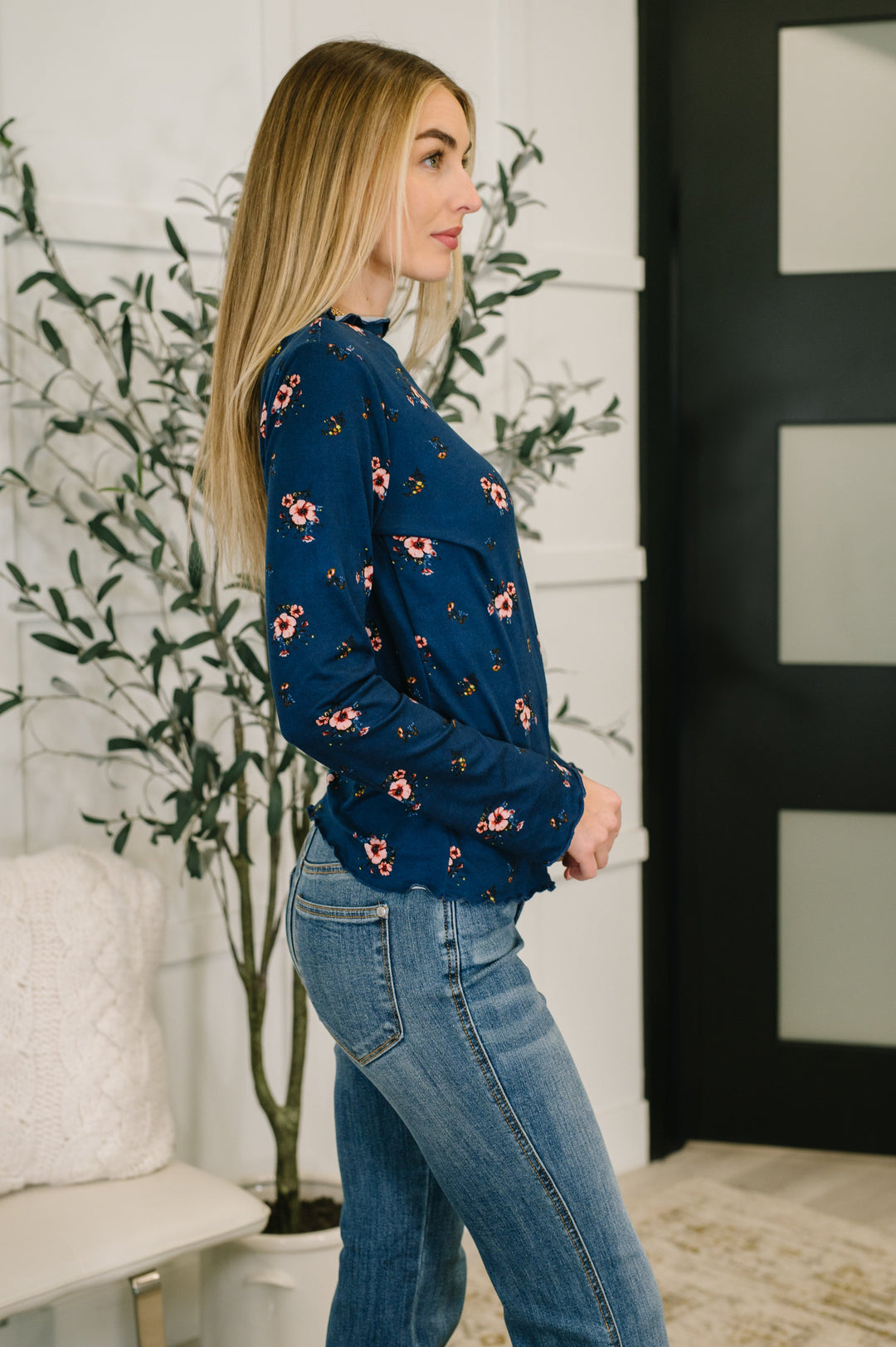 Airy Mood Lettuce Hem Long Sleeve – Navy