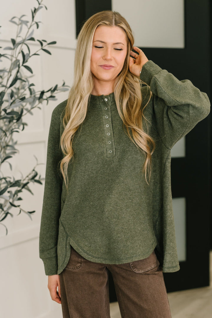 Urban Flux Scooped Hi-Low Long Pullover in Olive   Womens Joy & Country