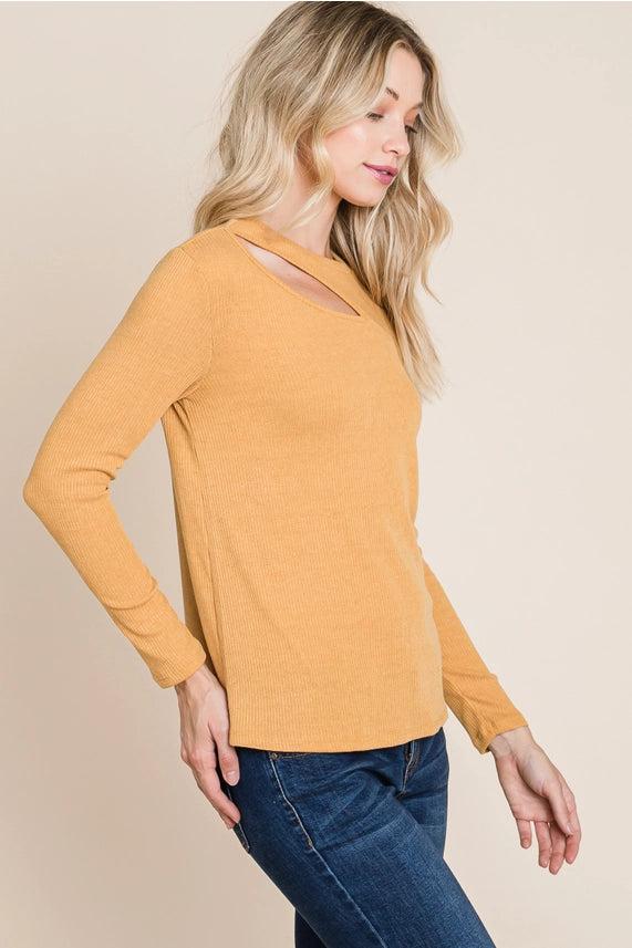 Hits The Spot - Ribbed Keyhole Top