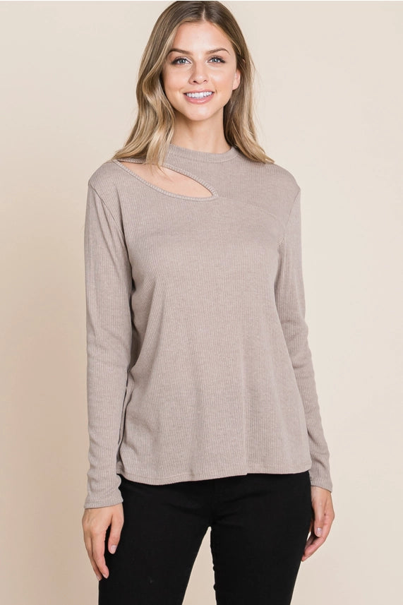 Hits The Spot - Ribbed Keyhole Top