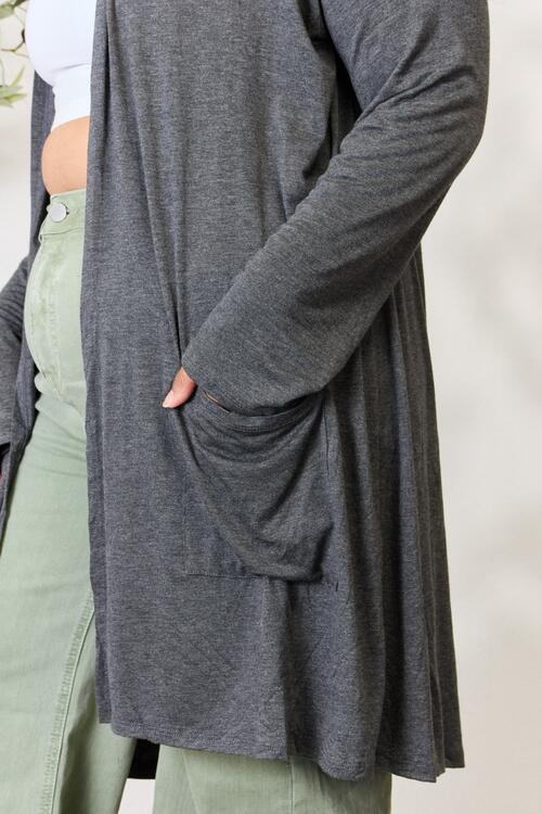 Modern Woman Cardigan with Pockets